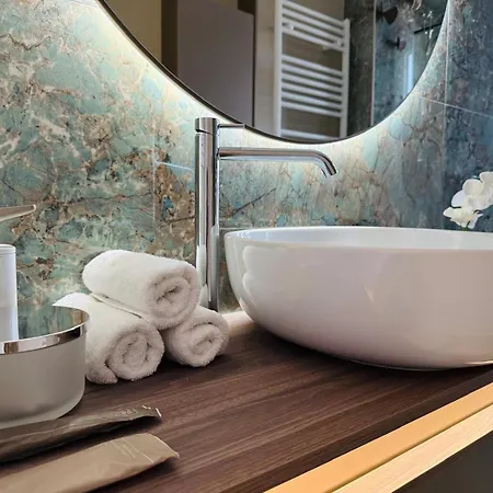 Apartment Casa Estia - Mico, Citylife, San Siro, Elegance And Comfort In The Heart Of Milan